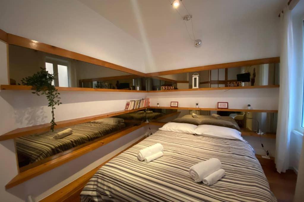 Apartamento Il Velarium Del Colosseo Roma Exterior foto